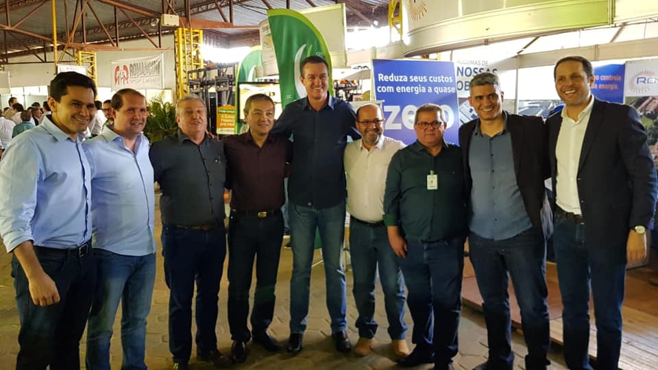 Ao lado de líderes regionais, como prefeitos, deputados, cooperativistas e gestores públicos, o advogado Jurandir Parzianello visitou o Show Pecuário 2019.